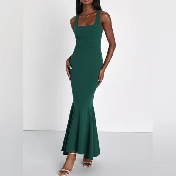 Petite Small Romantic Destiny Emerald Green Square Neck Trumpet Maxi Dress Petite Small Romantic Destiny Emerald Green Square Neck Trumpet Maxi Dress